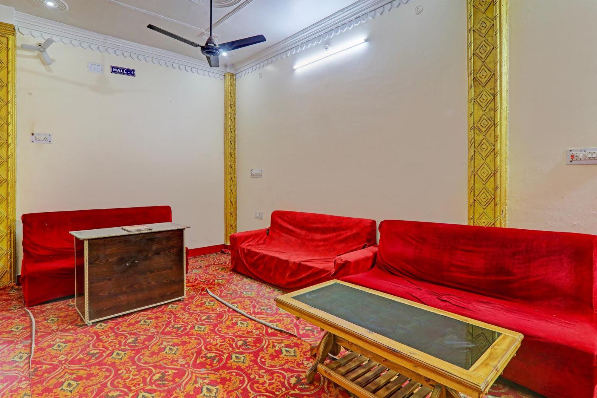 Hotel O Home Om Marriage Hall Ayodhya Extérieur photo